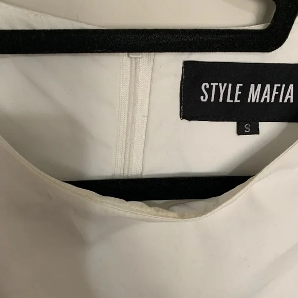 Style Mafia aka Simonett Cecil white pleated top - Picture 3 of 4